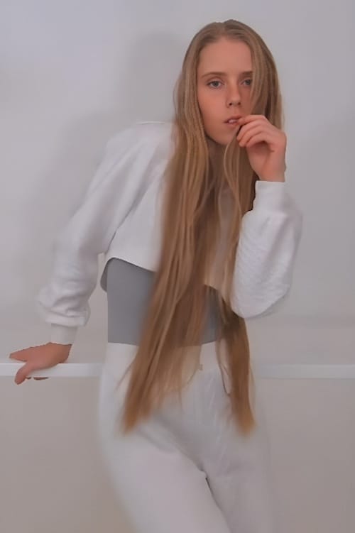 Miss Blondt