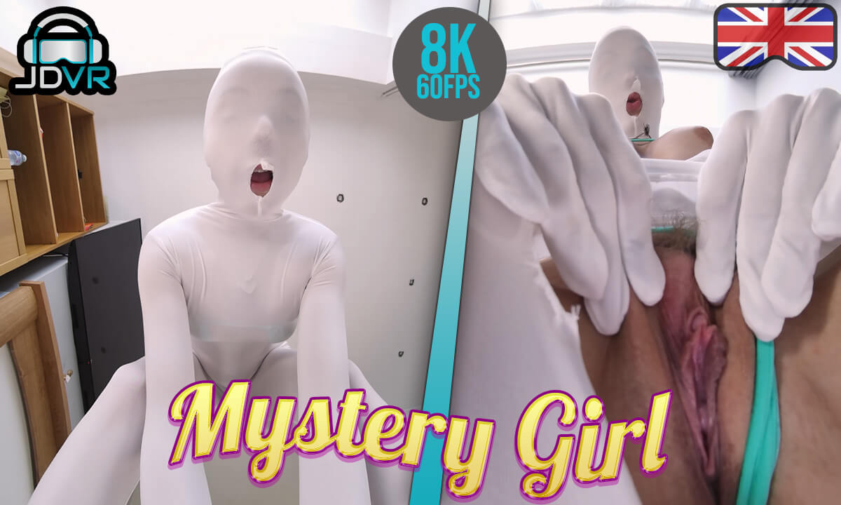  Mystery Girl Facesitting