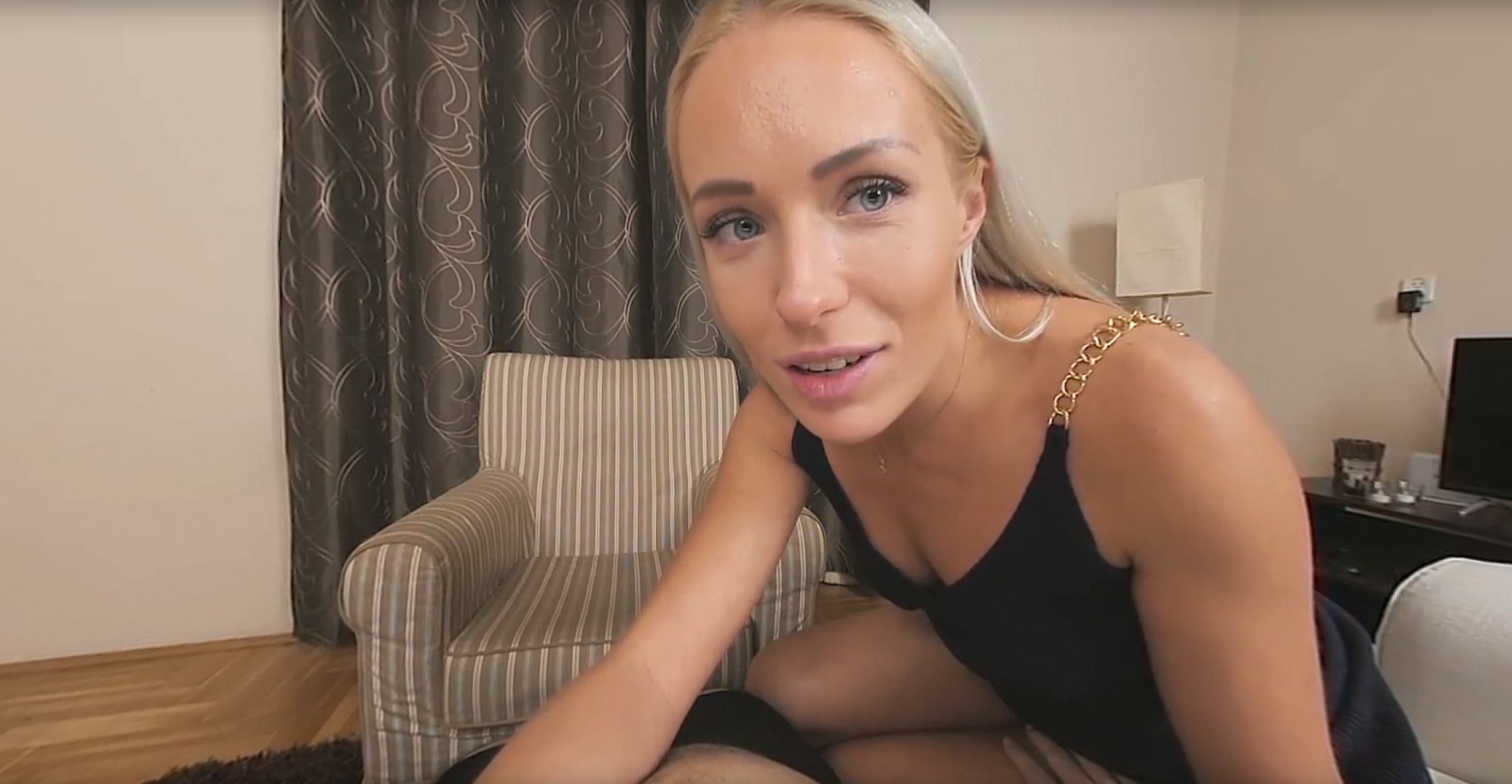 Creampie Sex With A Beautiful Blonde Girl P1