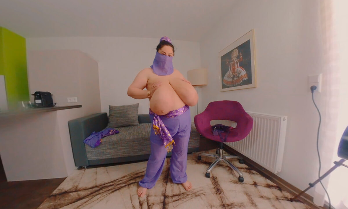 Alice Is The Hot Orient Lady