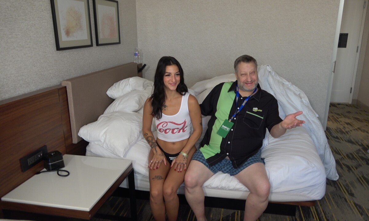 Quickie Creampie With Ricki Rose