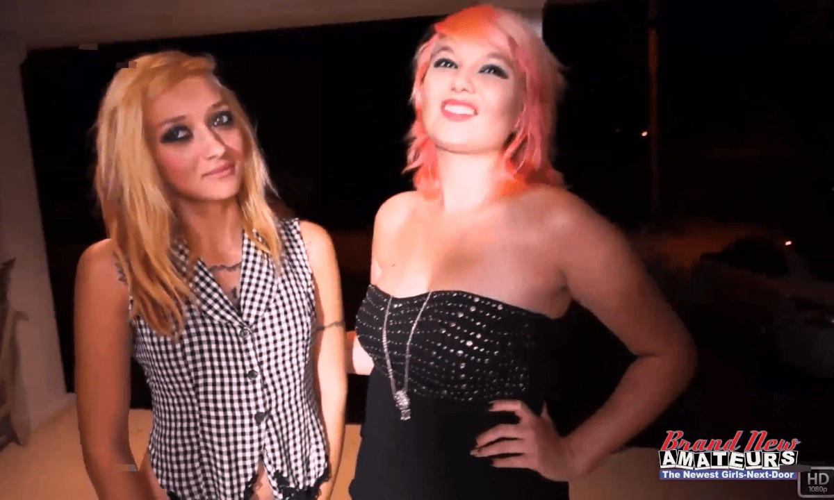 Jackie And Trinity Best Friends Contrast Blonde Exotic Messy Throat!